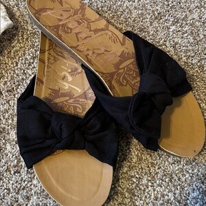 Blowfish Malibu, black bow sandals
